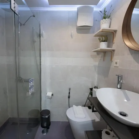 Alfama, The Heart Of Fado - Minutes From Tram 28 *