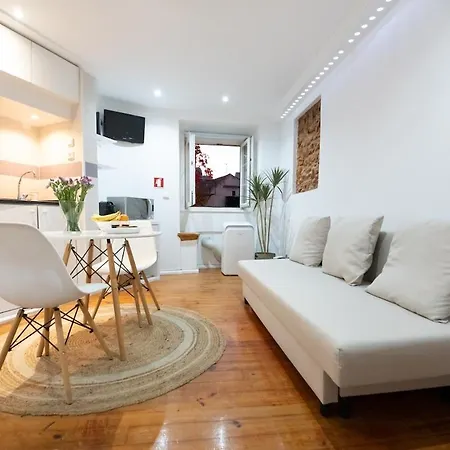 Alfama, The Heart Of Fado - Minutes From Tram 28 Лісабон