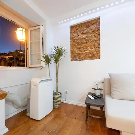 Alfama, The Heart Of Fado - Minutes From Tram 28 Apartament Lizbona