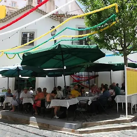 Alfama, The Heart Of Fado - Minutes From Tram 28