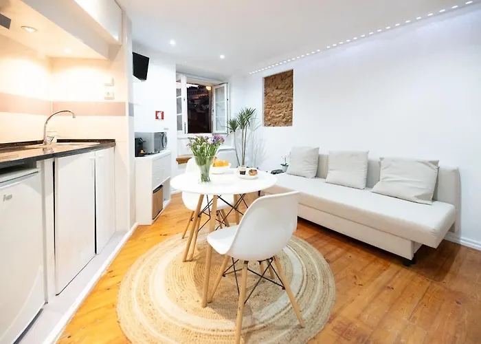 Alfama, The Heart Of Fado - Minutes From Tram 28 *