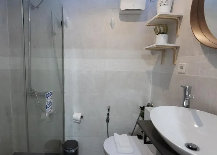 Alfama, The Heart Of Fado - Minutes From Tram 28 *