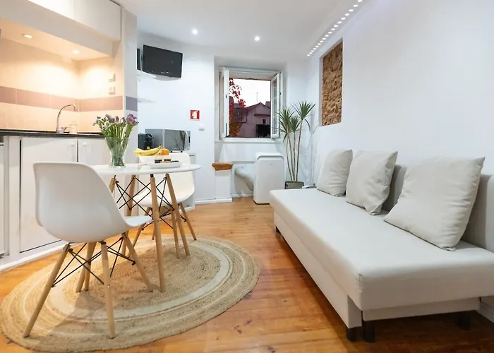 Alfama, The Heart Of Fado - Minutes From Tram 28 *