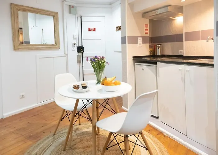 Alfama, The Heart Of Fado - Minutes From Tram 28 Lisboa