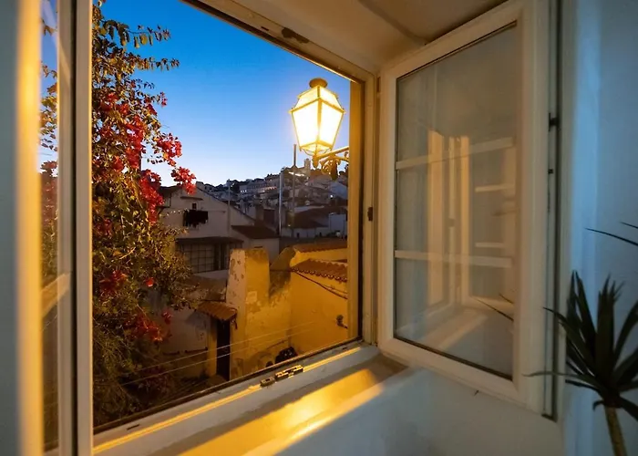 Alfama, The Heart Of Fado - Minutes From Tram 28 * Lisboa