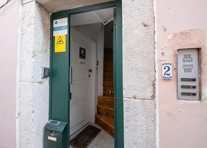 Alfama, The Heart Of Fado - Minutes From Tram 28